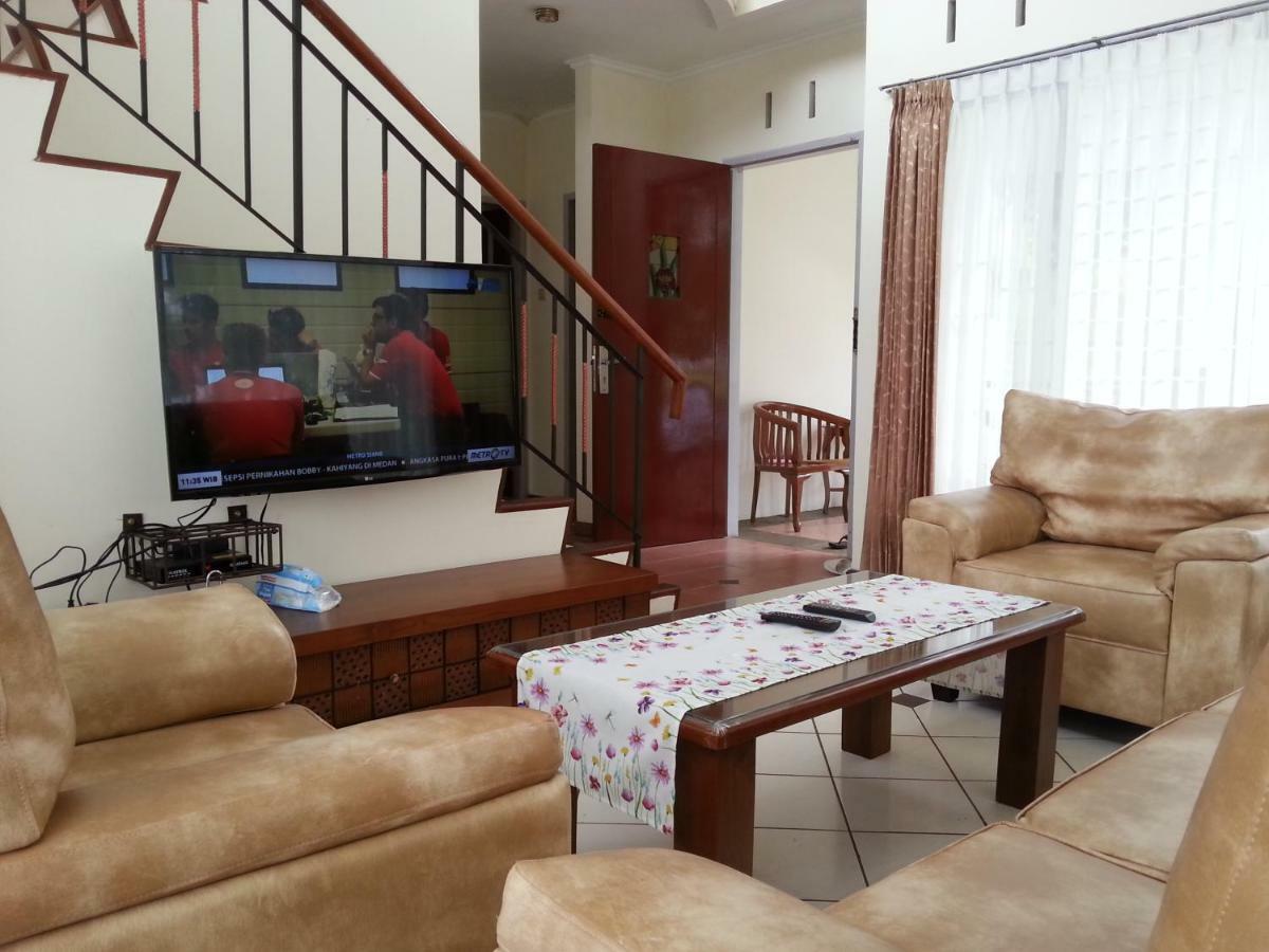 Villa 5Cemara Lembang Luaran gambar